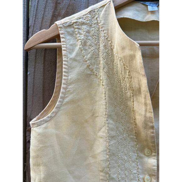 Linen-Blend Pin-Tucked Button Top – Solstice Last Light - Picture 5 of 10